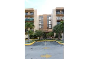 1820 W 53rd St APT 103, Hialeah, FL 33012, Sold 03/15/22