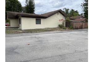 4031 SW 84th Terrace, Davie, FL 33328, Sold 03/31/22