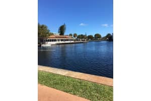 2741 Taft St STE 302, Hollywood, FL 33020, Sold 04/15/22