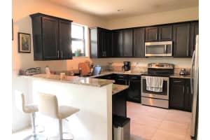 10221 NW 89th Terrace, Doral, FL 33178, Sold 04/06/22