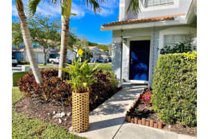 16189 Sierra Palms Dr, Delray Beach, FL 33484, Sold 03/17/22