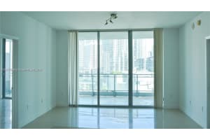 90 SW 3rd St APT 1815, Miami, FL 33130, Sold 04/28/22