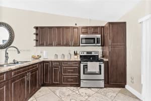 7689 NW 180th Terrace #7689, Hialeah, FL 33015, Sold 06/22/22