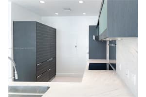 200 Biscayne Blvd Way APT 4704, Miami, FL 33131, Sold 05/13/22