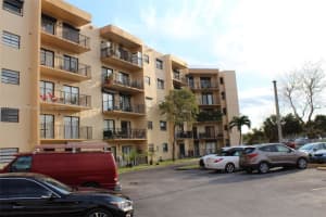 1820 W 53rd St APT 414, Hialeah, FL 33012, Sold 03/31/22