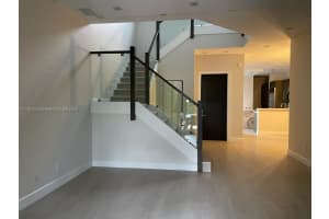 1366 Harbor View W, Hollywood, FL 33019, Sold 07/15/22