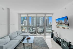 92 SW 3rd St APT 1211, Miami, FL 33130, Sold 03/29/22