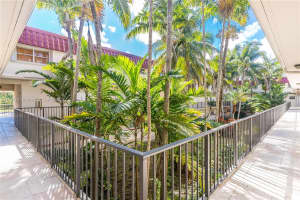 8600 SW 67th Ave APT 944, Miami, FL 33143, Sold 03/30/22