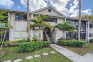 925 NE 199th St APT 205, Miami, FL 33179, Sold 03/11/22