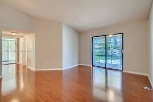 925 NE 199th St APT 205, Miami, FL 33179, Sold 03/11/22