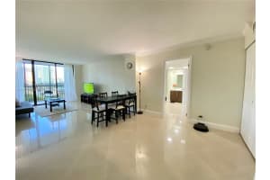 3475 N Country Club Dr APT 806, Aventura, FL 33180, Sold 04/08/22