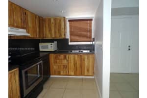 9375 Fontainebleau Blvd l 434, Miami, FL 33172, Sold 06/10/22