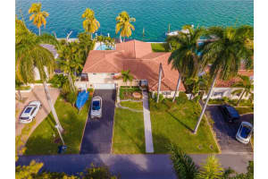 7531 Beach View Dr, North Bay Village, FL 33141, Sold 07/05/22