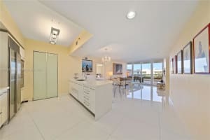 400 Alton Rd APT 505, Miami Beach, FL 33139, Sold 06/21/22