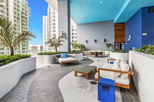 1300 Brickell Bay Dr APT 2807, Miami, FL 33131, Sold 03/18/22