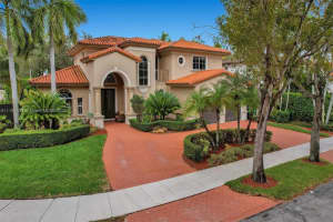 16021 NW 79th Ct, Hialeah, FL 33016, Sold 04/19/22
