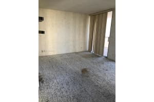 20185 E Country Club Dr APT 807, Aventura, FL 33180, Sold 09/21/22