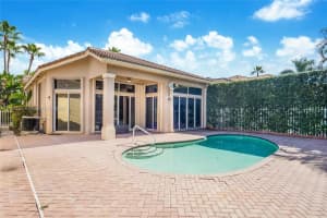 19514 Presidential Way, Miami, FL 33179, Sold 04/26/22