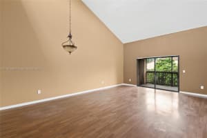 306 Lakeview Dr E #6, Royal Palm Beach, FL 33411, Sold 03/15/22