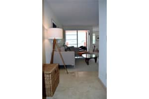 151 Michigan Ave APT 534, Miami Beach, FL 33139, Sold 06/08/22