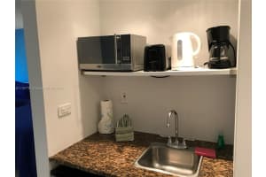 5445 Collins Ave APT 523, Miami Beach, FL 33140, Sold 03/01/22