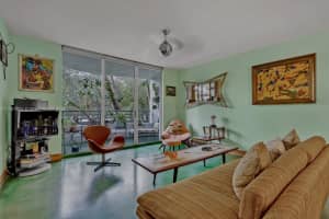 1401 Bay Rd APT 209, Miami Beach, FL 33139, Sold 04/15/22