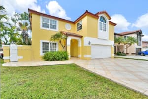 19574 NW 83rd Pl, Hialeah, FL 33015, Sold 04/25/22