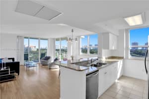 19501 W Country Club Dr APT 714, Aventura, FL 33180, Sold 03/25/22