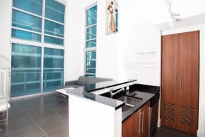 300 S Biscayne Blvd, Miami, FL 33131, Sold 04/15/22