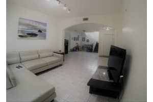 8639 SW 158th Pl, Miami, FL 33193, Sold 05/17/22