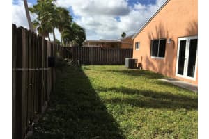 18858 NW 63rd Ct, Hialeah, FL 33015, Sold 04/15/22