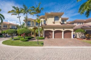 845 Meridian Ln, Hollywood, FL 33019, Sold 03/23/22