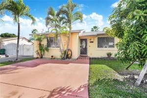 19821 NW 52nd Ct, Miami Gardens, FL 33055, Sold 04/15/22