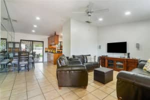 19821 NW 52nd Ct, Miami Gardens, FL 33055, Sold 04/15/22