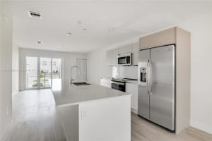2555 NE 193rd St #2108, Miami, FL 33180, Sold 04/11/22