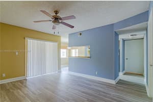 5740 Rock Island Rd APT 285, Tamarac, FL 33319, Sold 05/02/22