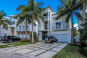 3475 NW 82nd Ct, Doral, FL 33166, Sold 05/26/22