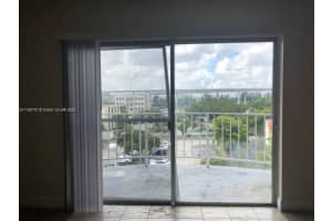 498 NW 165th St #601, Miami, FL 33169, Sold 06/10/22