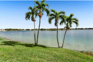 19209 NW 64th Ct, Hialeah, FL 33015, Sold 03/10/22