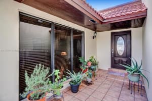 19209 NW 64th Ct, Hialeah, FL 33015, Sold 03/10/22