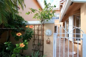 1506 Yellowheart Way, Hollywood, FL 33019, Sold 03/18/22