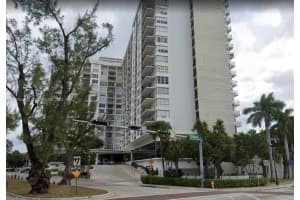 4101 Pine Tree Dr APT 1501, Miami Beach, FL 33140, Sold 07/06/22