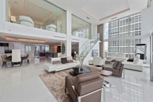 1040 Biscayne Blvd APT 4403, Miami, FL 33132, Sold 06/13/22