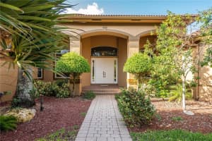 13185 SW 44th St, Davie, FL 33330, Sold 06/29/22