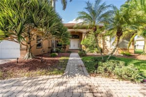 13185 SW 44th St, Davie, FL 33330, Sold 06/29/22