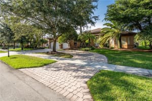 13185 SW 44th St, Davie, FL 33330, Sold 06/29/22