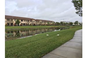 10193 Wellington Parc Dr, Wellington, FL 33449, Sold 03/31/22