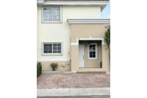 13978 SW 260th St APT 106, Homestead, FL 33032, Sold 05/03/22