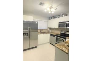 13978 SW 260th St APT 106, Homestead, FL 33032, Sold 05/03/22