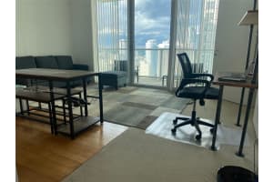 300 S Biscayne Blvd t 3203, Miami, FL 33131, Sold 04/01/22